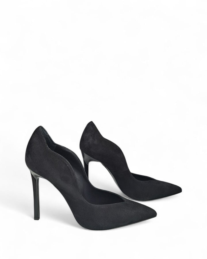 Onda Black Suede Pumps