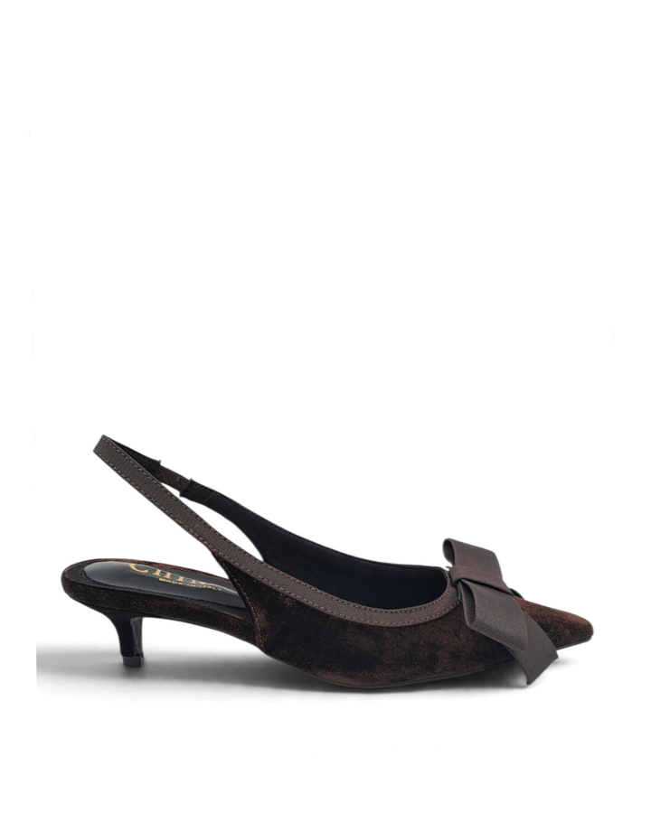 Burgundy velvet V-shaped ballerina