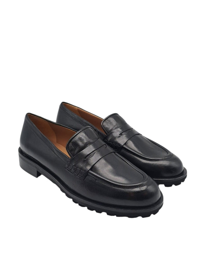 Nancy Cocco Black Moccasin