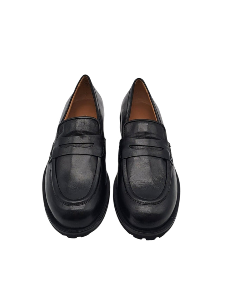 Nancy Cocco Black Moccasin
