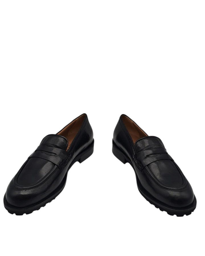 Nancy Cocco Black Moccasin