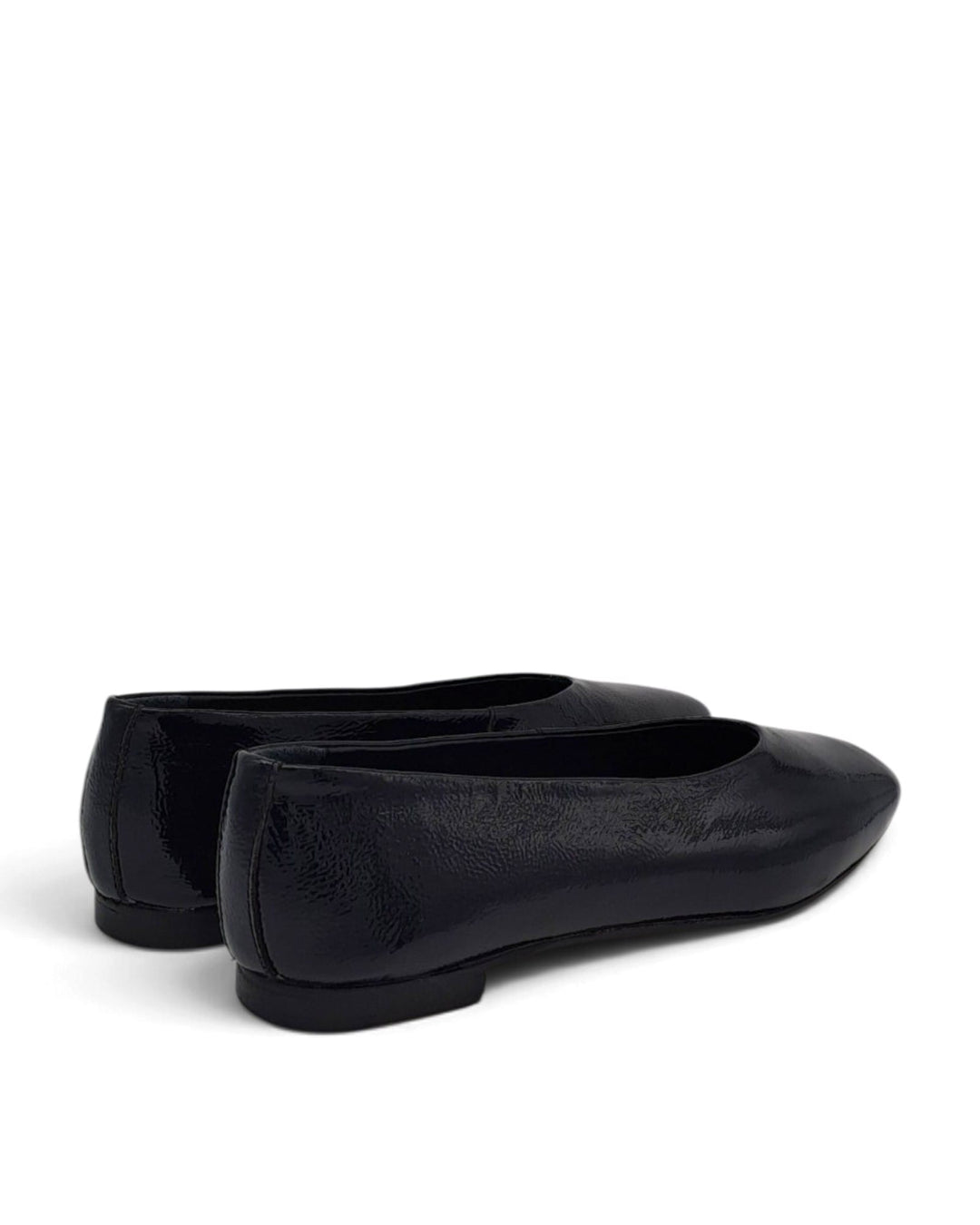 Burgundy velvet V-shaped ballerina