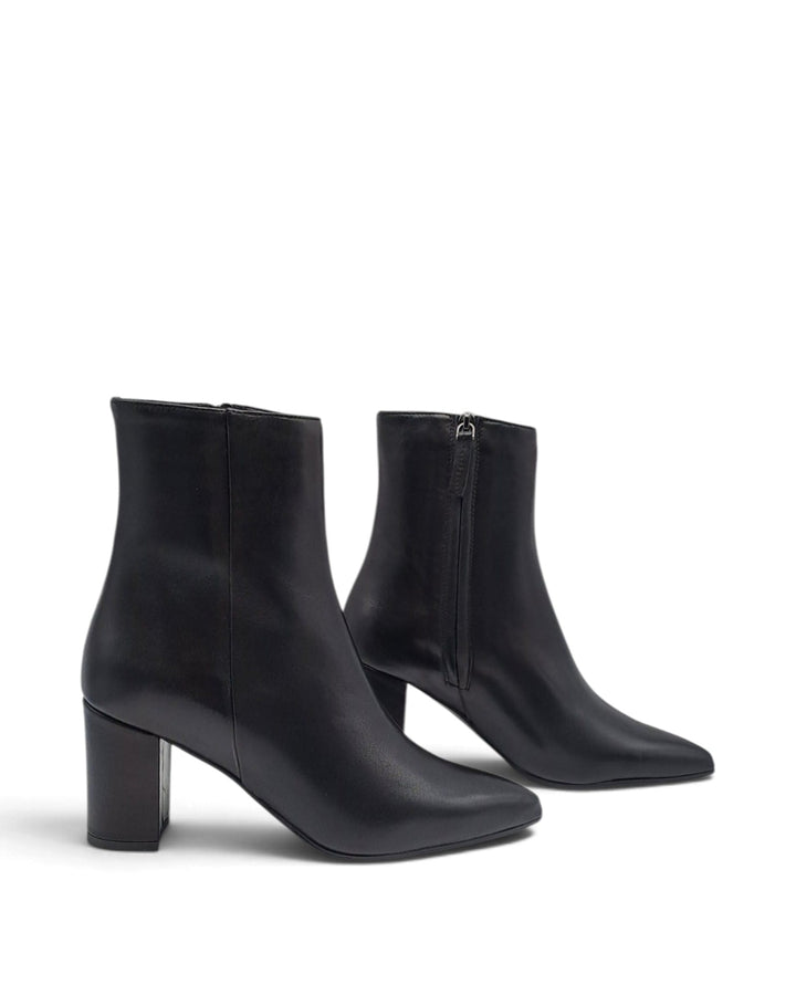 Dafne Nappa Black Texan