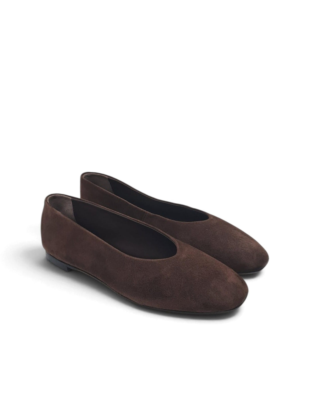 Burgundy velvet V-shaped ballerina
