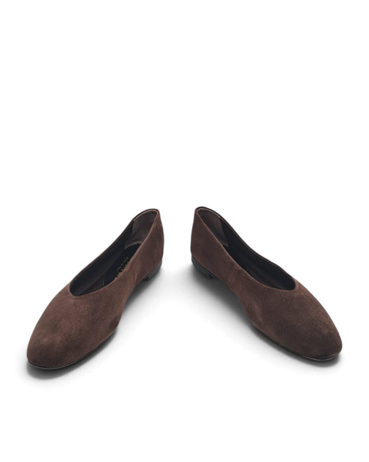 Burgundy velvet V-shaped ballerina