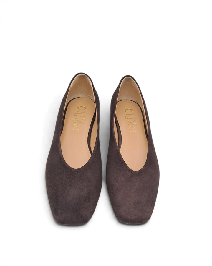 Burgundy velvet V-shaped ballerina