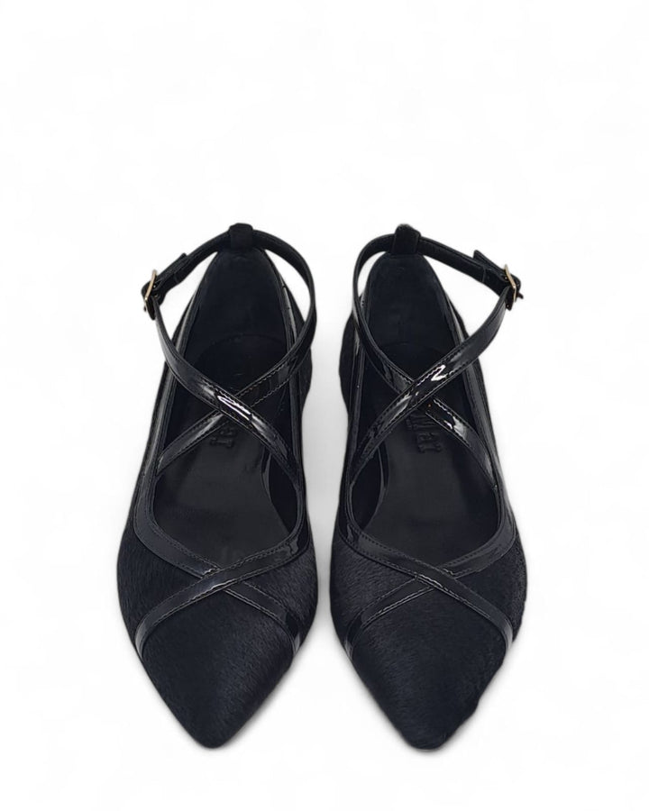 Ballerina  Cortina  Cavallino Nero