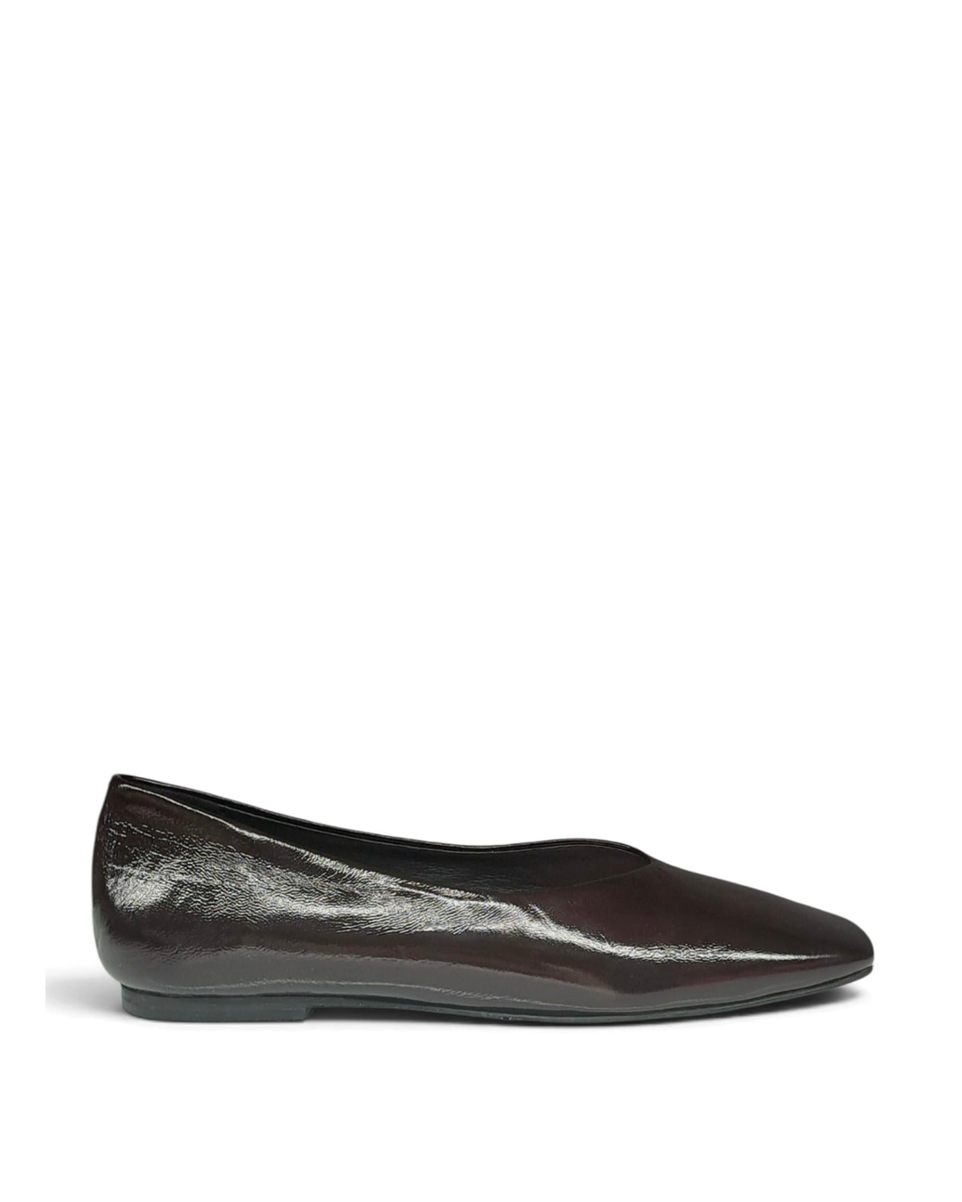 Burgundy velvet V-shaped ballerina