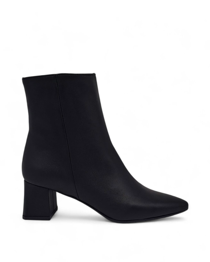 Tronchetto Gail Nappa Nero