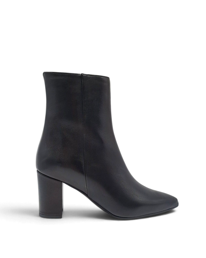 Dafne Nappa Black Texan